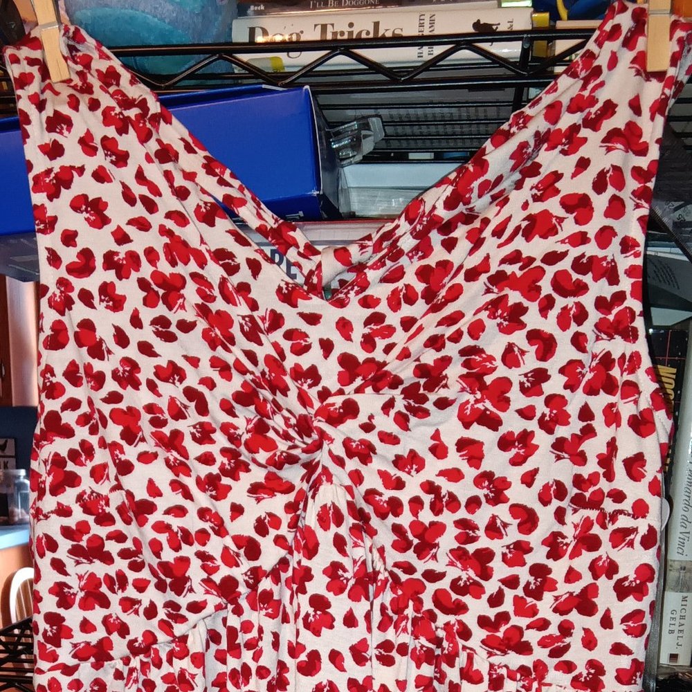 Red and White Flower Petals Isabel Maternity Tank Top